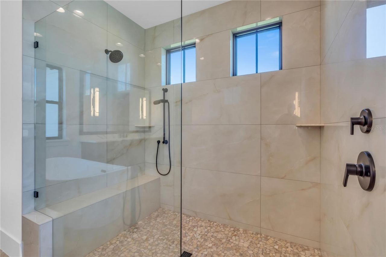 7125 Westmoreland Drive, Sarasota, FL 34243 Photo