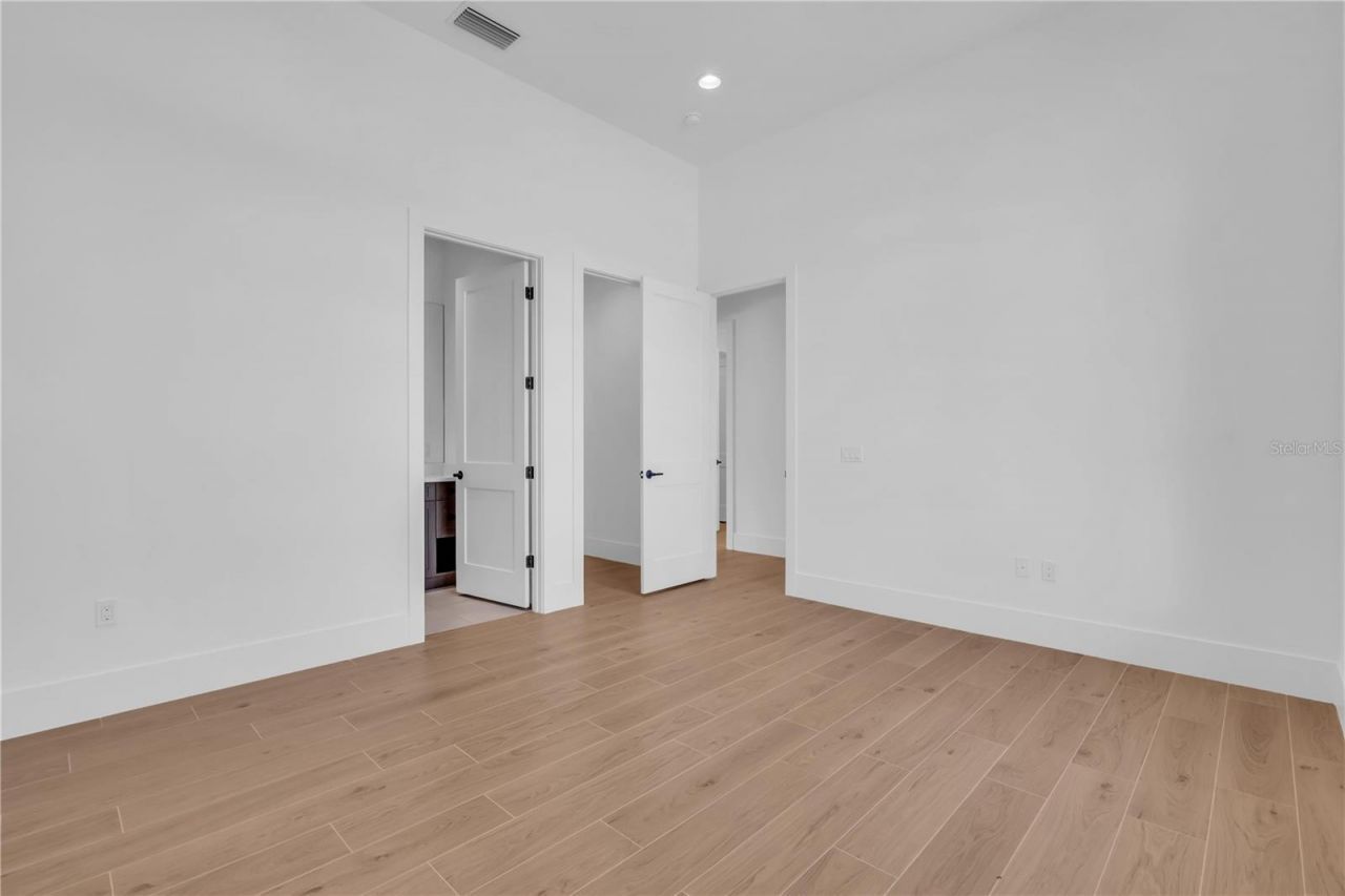 7125 Westmoreland Drive, Sarasota, FL 34243 Photo