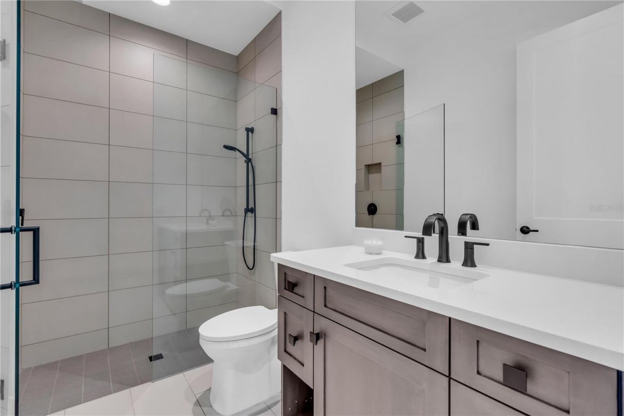 7125 Westmoreland Drive, Sarasota, FL 34243 Photo