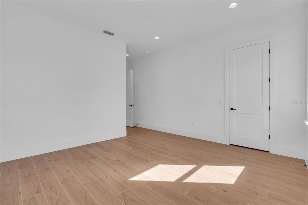 7125 Westmoreland Drive, Sarasota, FL 34243 Photo
