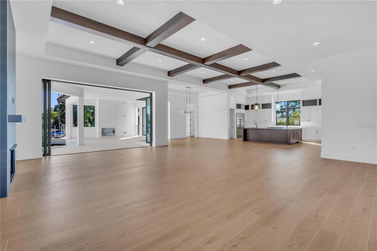 7125 Westmoreland Drive, Sarasota, FL 34243 Photo