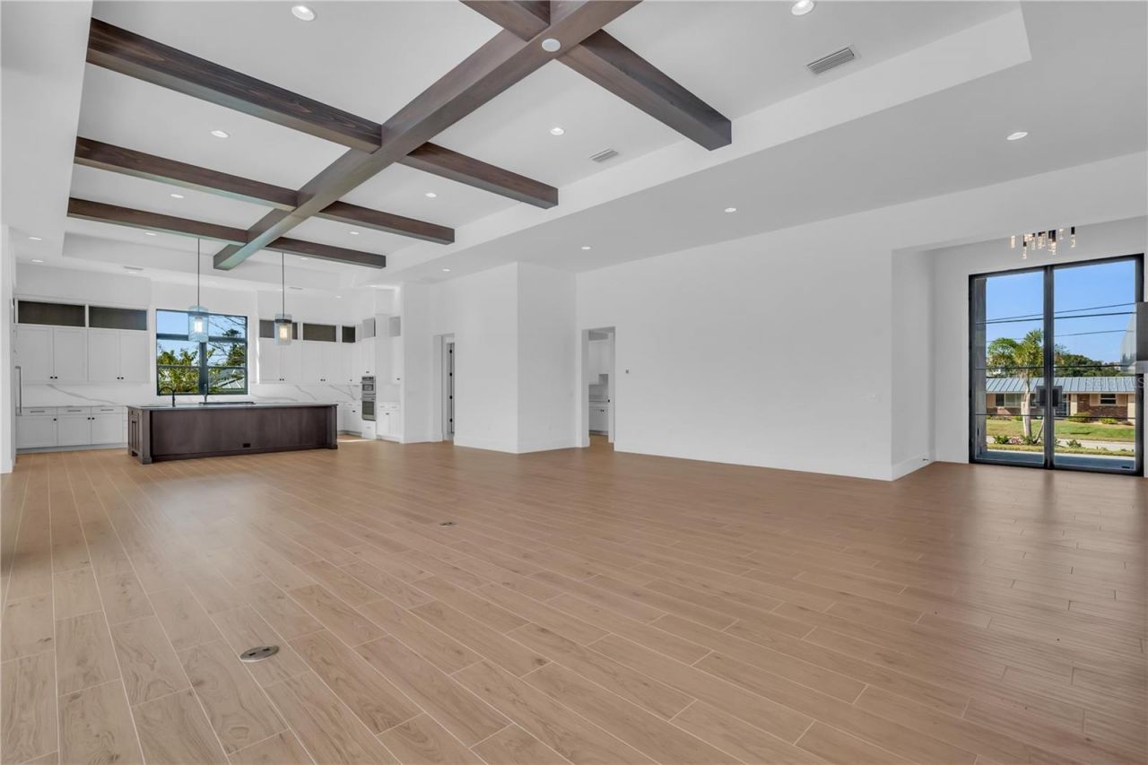 7125 Westmoreland Drive, Sarasota, FL 34243 Photo