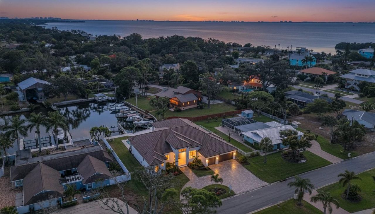 7125 Westmoreland Drive, Sarasota, FL 34243 Photo