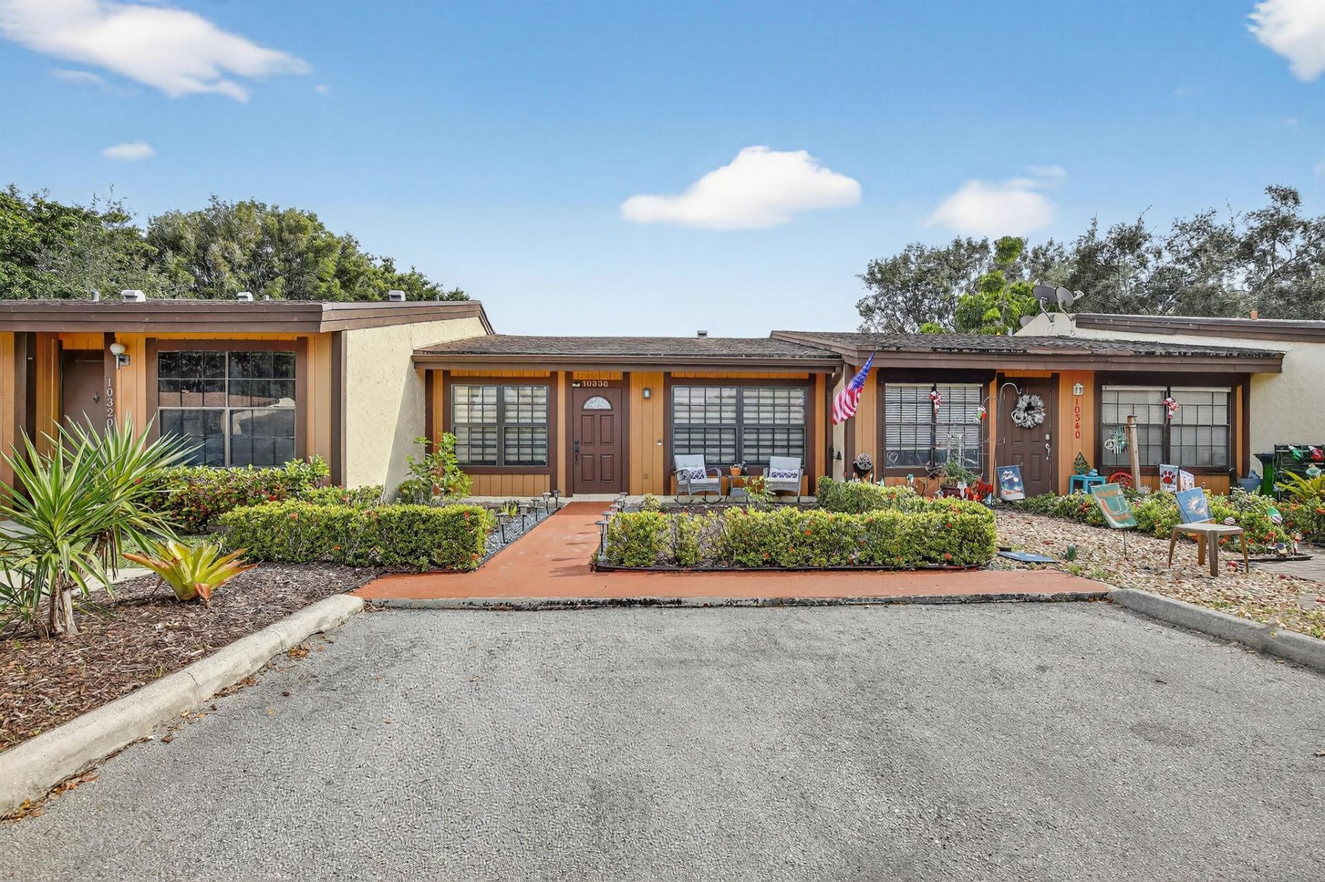 10330 Fig Court, Pembroke Pines, FL 33026 Photo