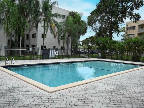8400 SW 133rd Ave Road, Unit 311, Miami, FL 33183
