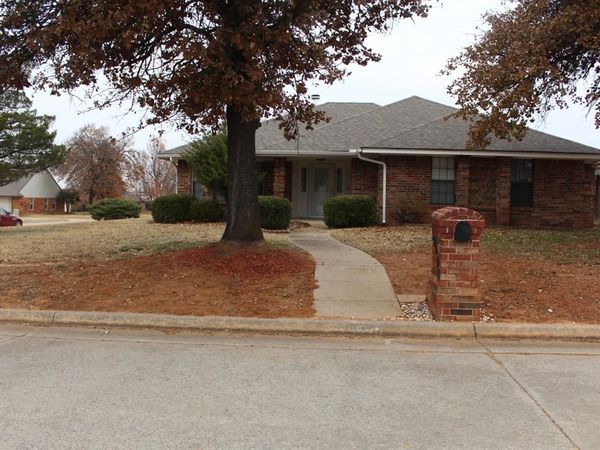 10601 Songbird Lane, Midwest City, OK 73130