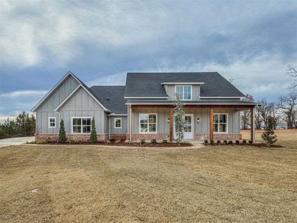 21246 Reserve Circle, Harrah, OK 73045