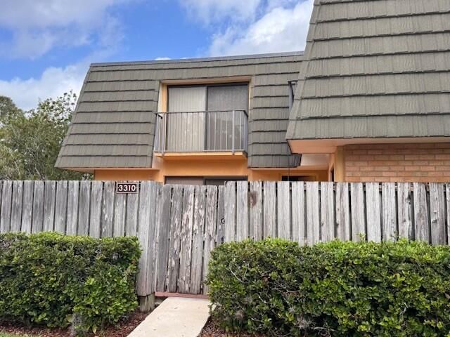 3310 33 Way, West Palm Beach, FL 33407 Photo