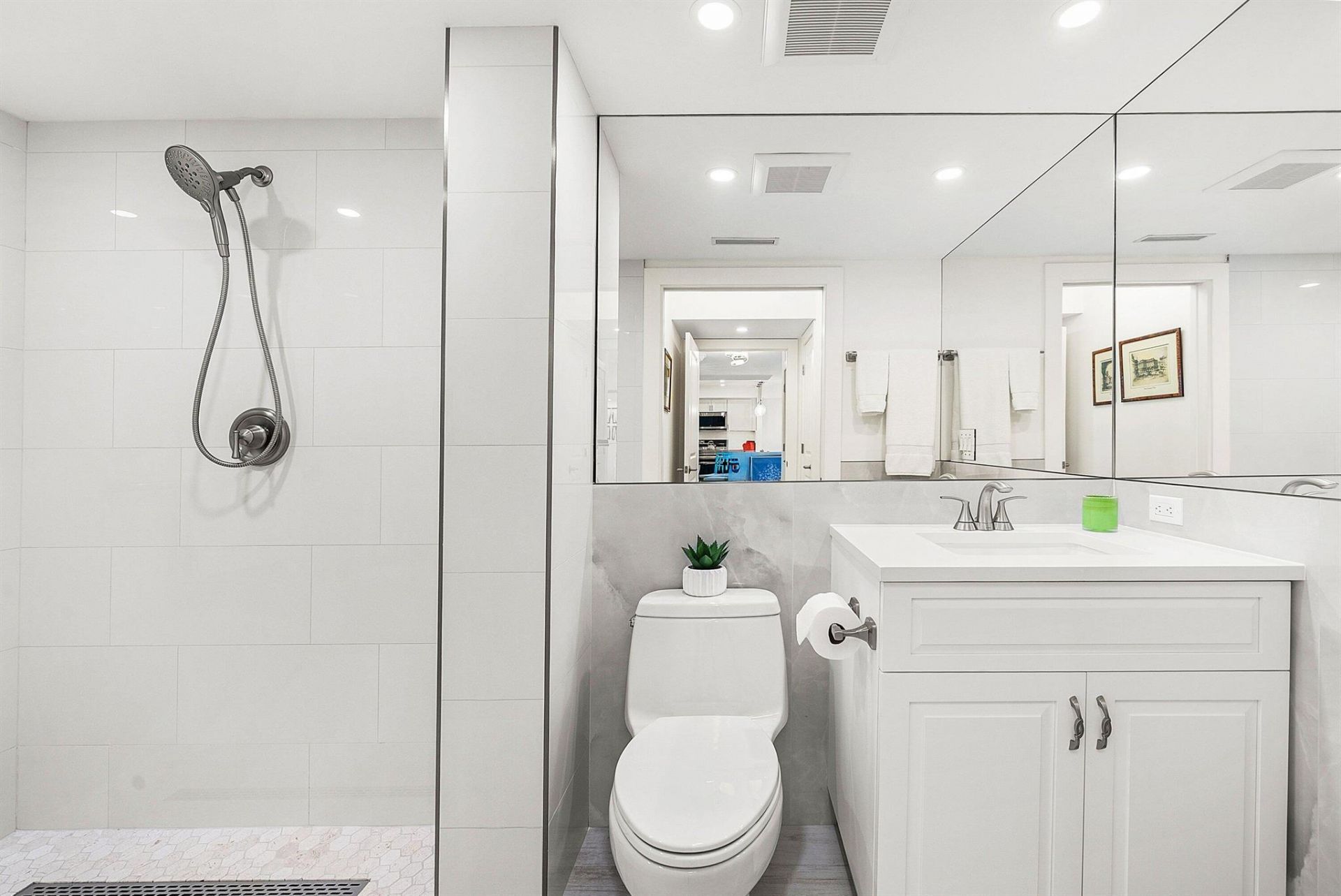 2170 Ibis Isle Road, Unit 2, Palm Beach, FL 33480 Photo