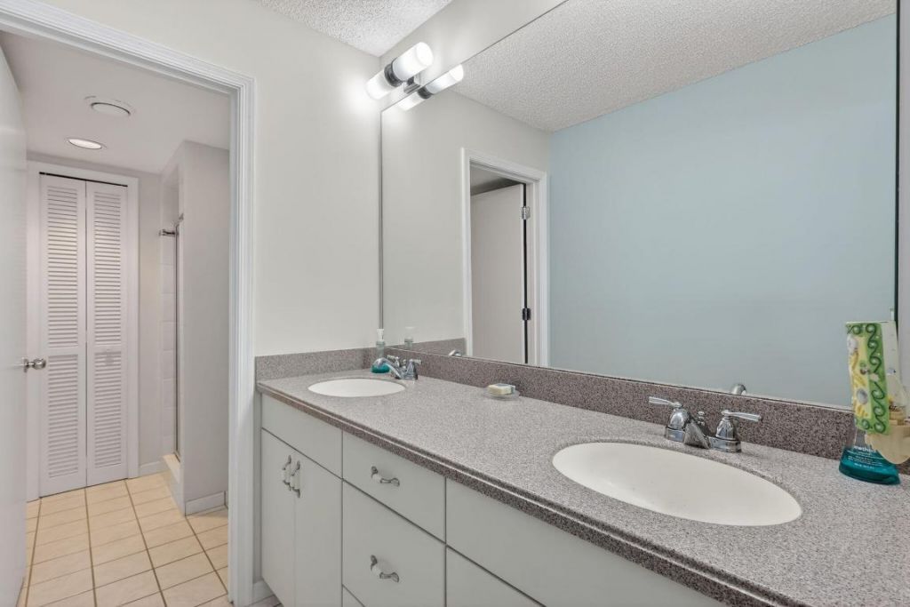 10980 S Ocean Drive, Unit 311, Jensen Beach, FL 34957 Photo