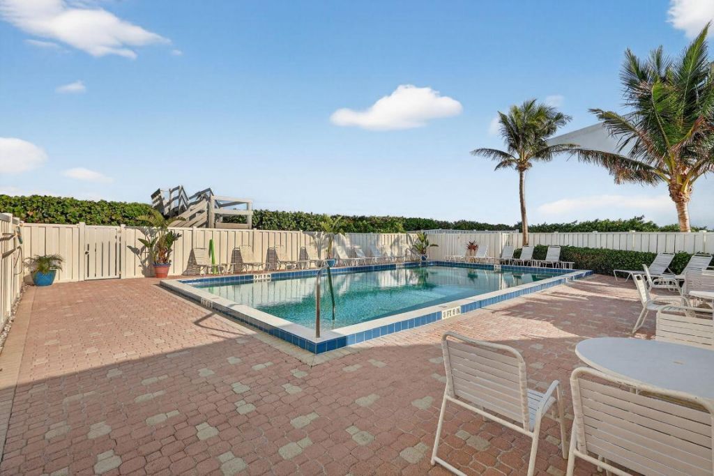 10980 S Ocean Drive, Unit 311, Jensen Beach, FL 34957 Photo