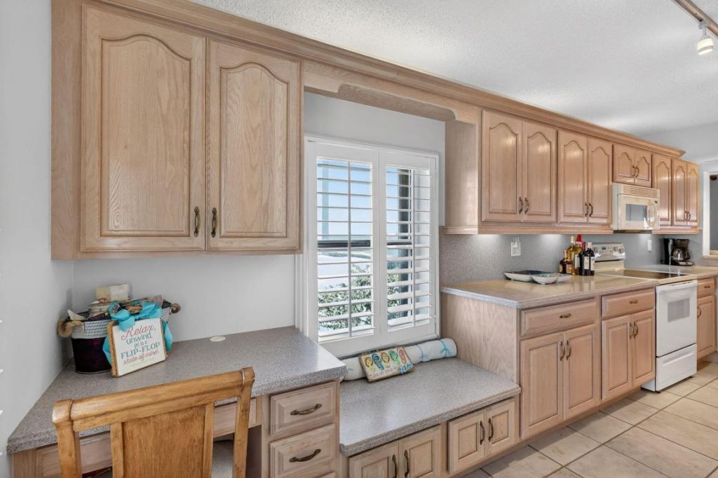 10980 S Ocean Drive, Unit 311, Jensen Beach, FL 34957 Photo