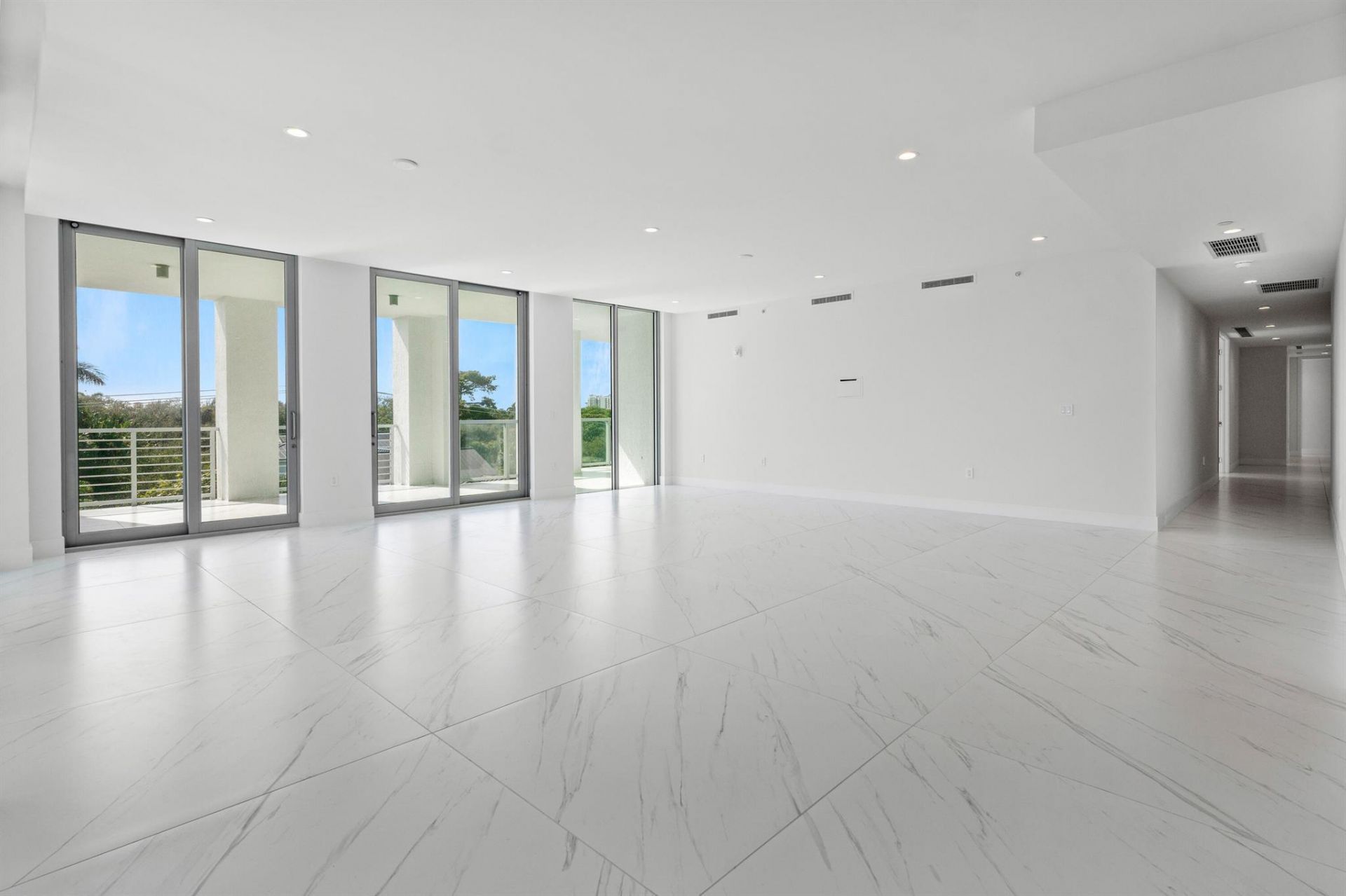 495 E Royal Palm Road, Unit 402, Boca Raton, FL 33432 Photo