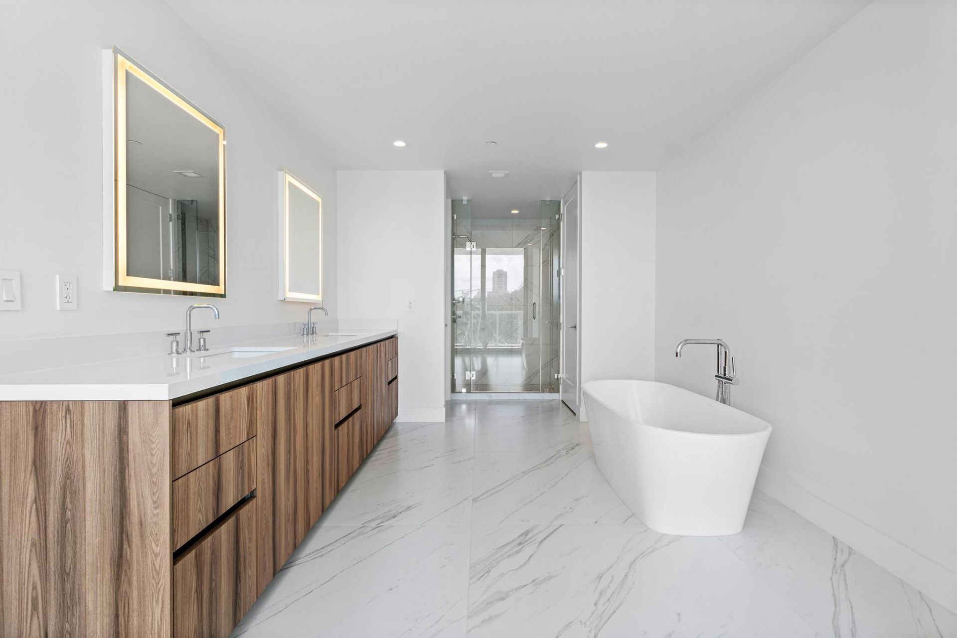 495 E Royal Palm Road, Unit 402, Boca Raton, FL 33432 Photo