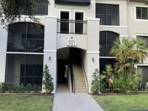 3021 Alcazar Place, Unit 202, Palm Beach Gardens, FL 33410