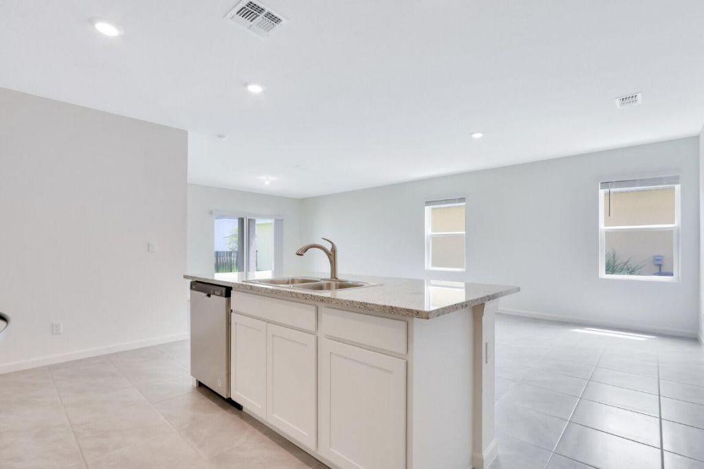 12335 SW Nettuno Way, Port Saint Lucie, FL 34987 Photo