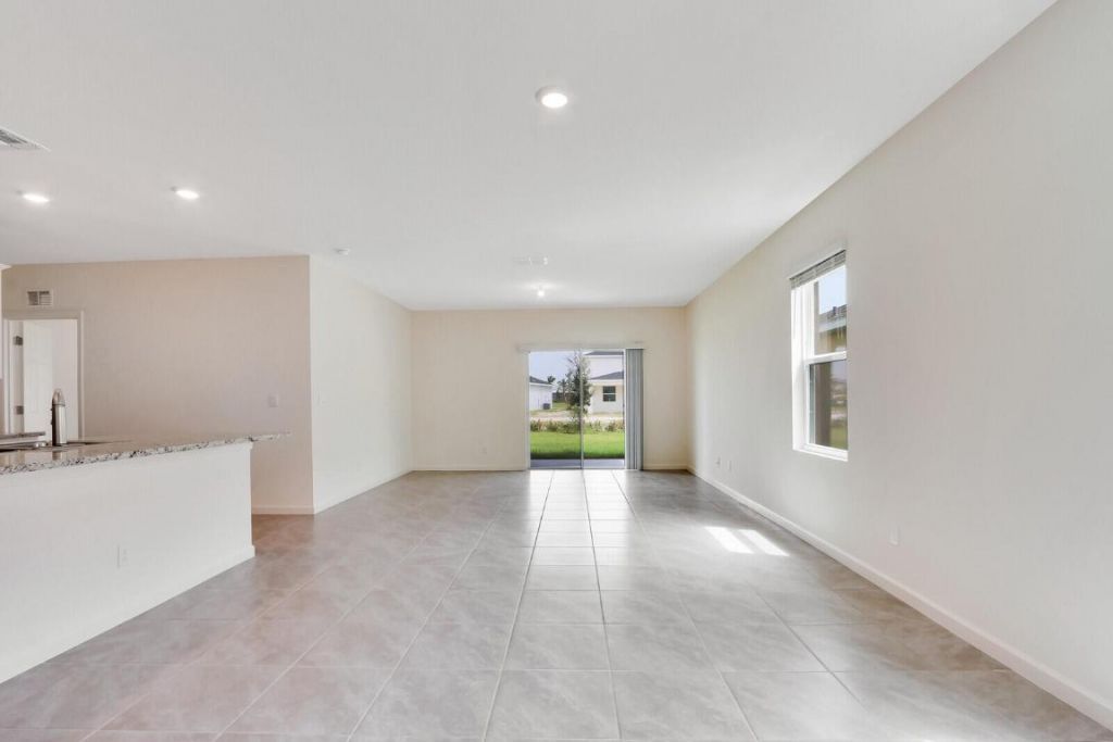 12335 SW Nettuno Way, Port Saint Lucie, FL 34987 Photo