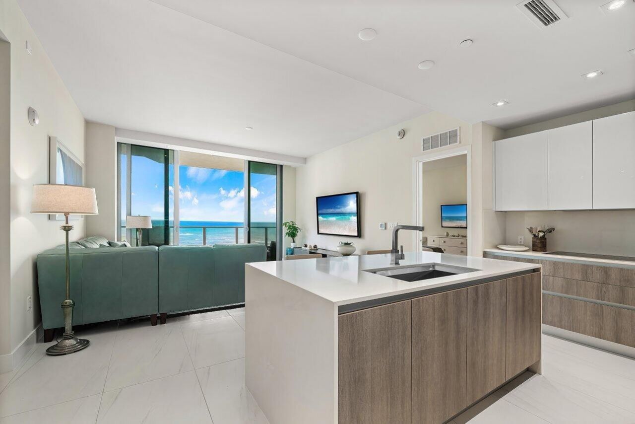 3100 N Ocean Drive, Unit H1602, Singer Island, FL 33404 Photo