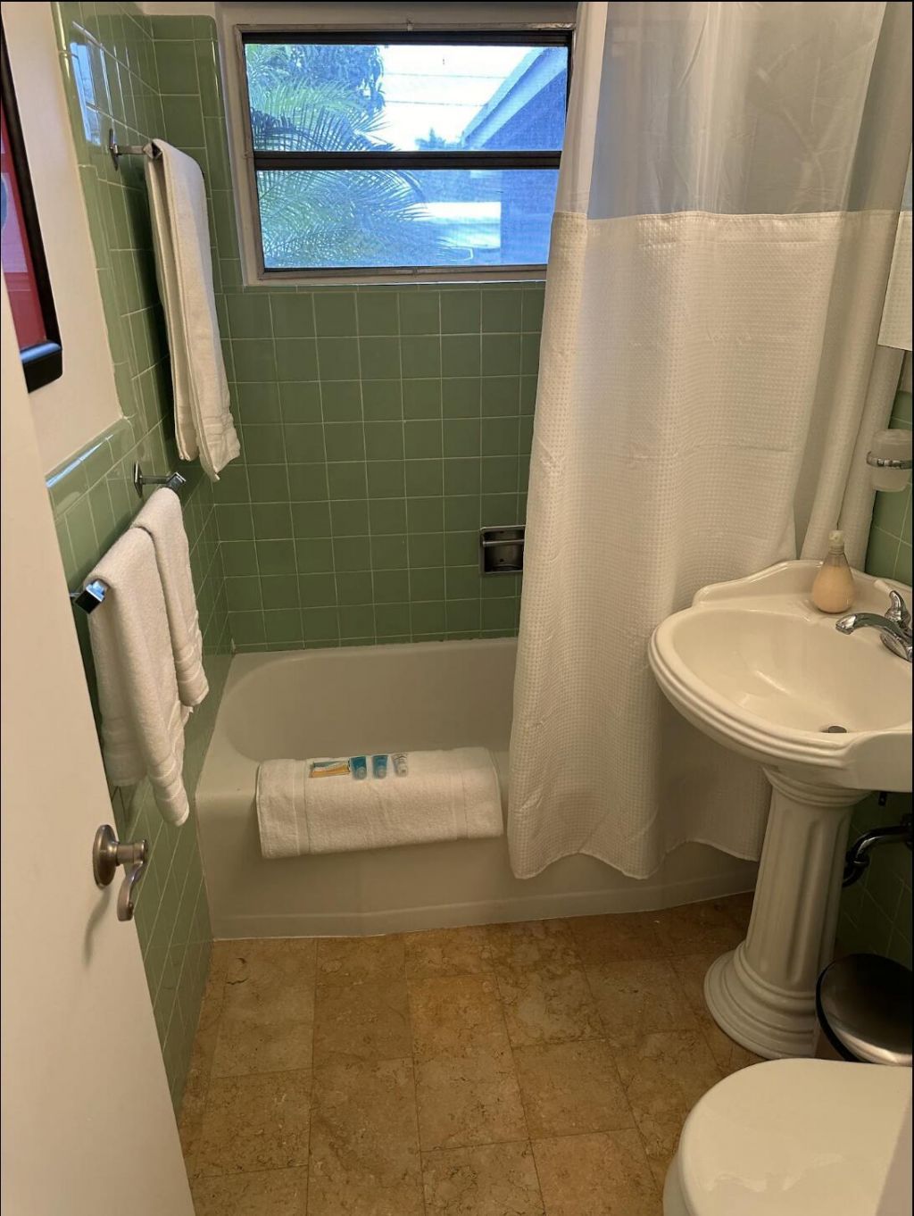 2524 Gulfstream Lane, Fort Lauderdale, FL 33312 Photo