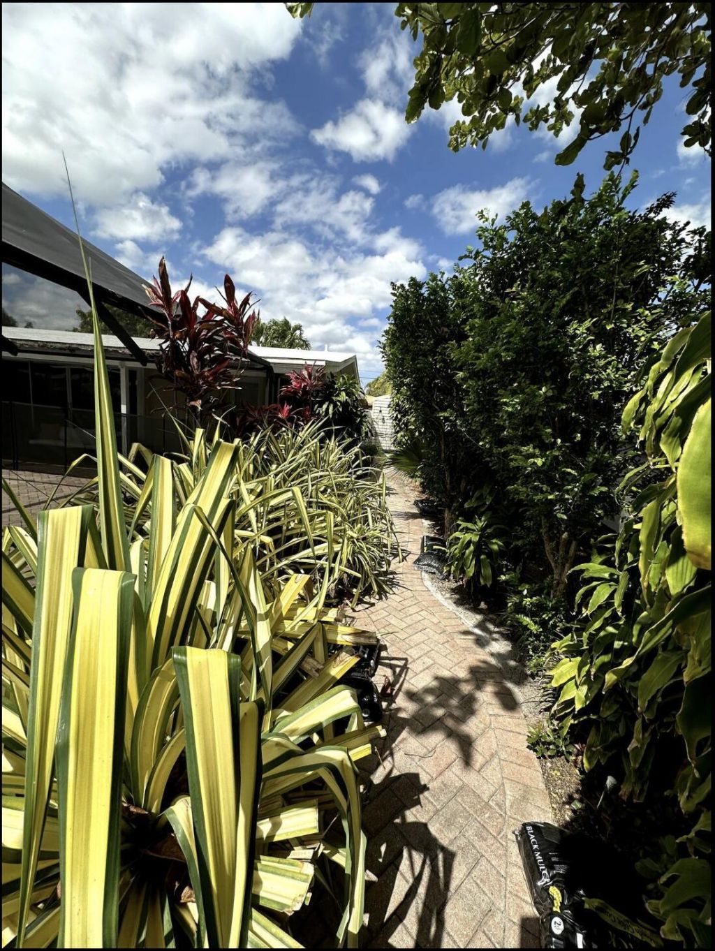 2524 Gulfstream Lane, Fort Lauderdale, FL 33312 Photo