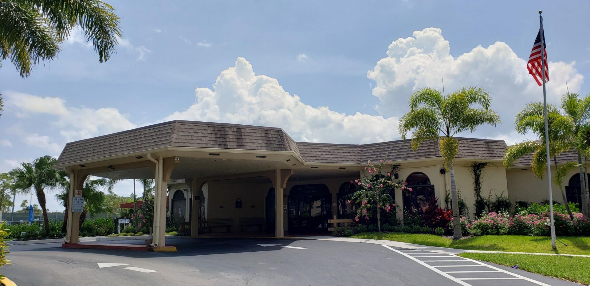 3755 Via Poinciana, Unit 304, Lake Worth, FL 33467 Photo