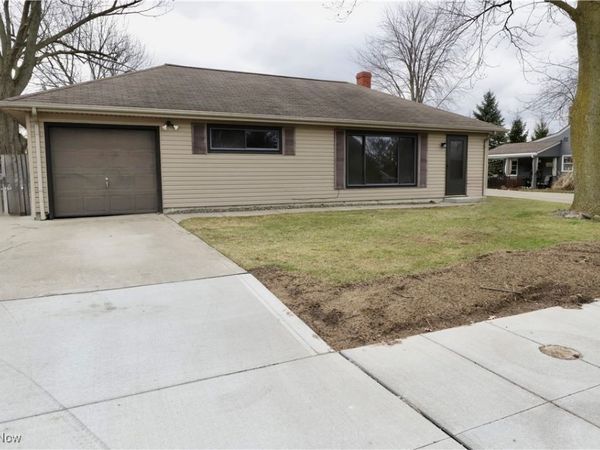 4440 E Lake Road, Sheffield Lake, OH 44054