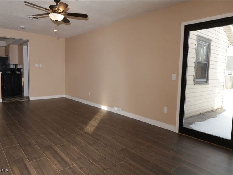 4440 E Lake Road, Sheffield Lake, OH 44054 Photo 14