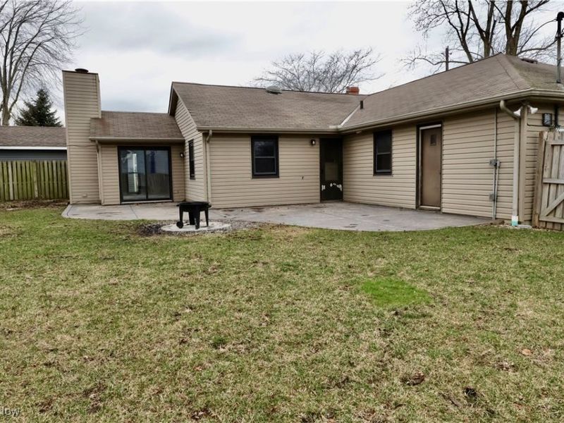 4440 E Lake Road, Sheffield Lake, OH 44054 Photo 4