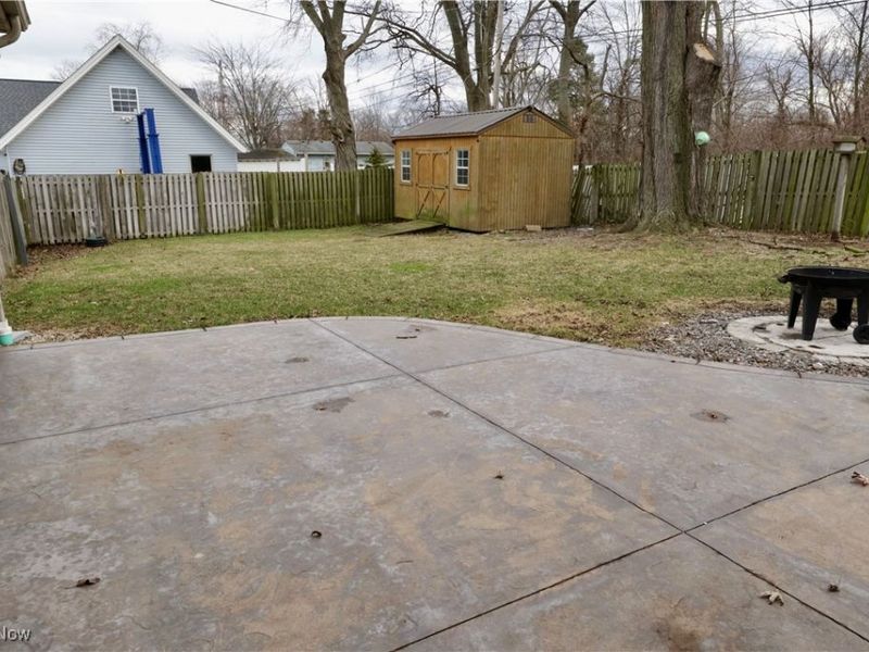 4440 E Lake Road, Sheffield Lake, OH 44054 Photo 7