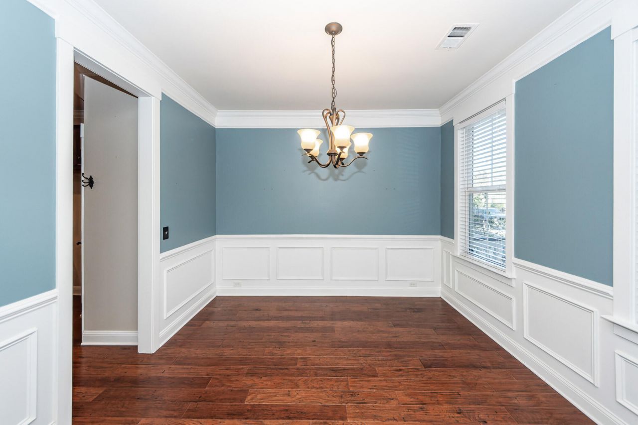 111 Hemlock Street Photo 14