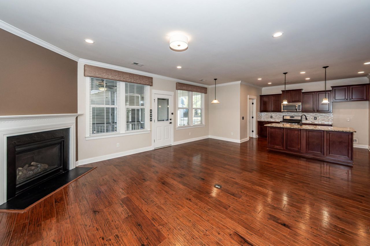 111 Hemlock Street Photo 21