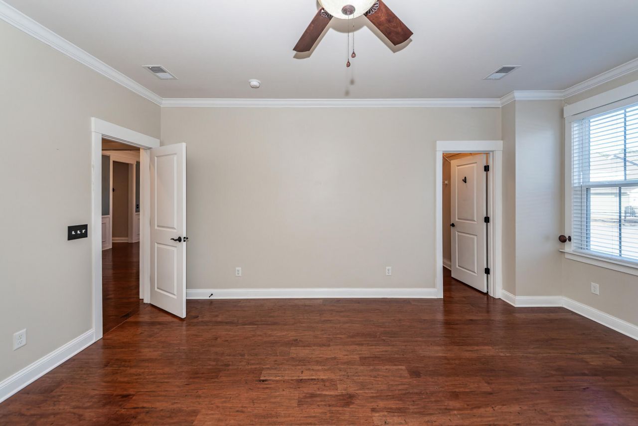 111 Hemlock Street Photo 26