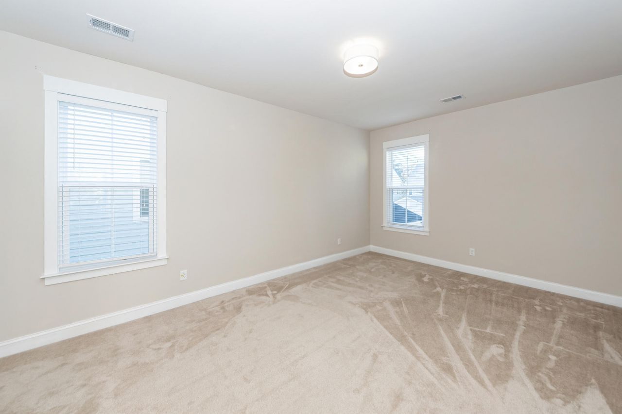 111 Hemlock Street Photo 41