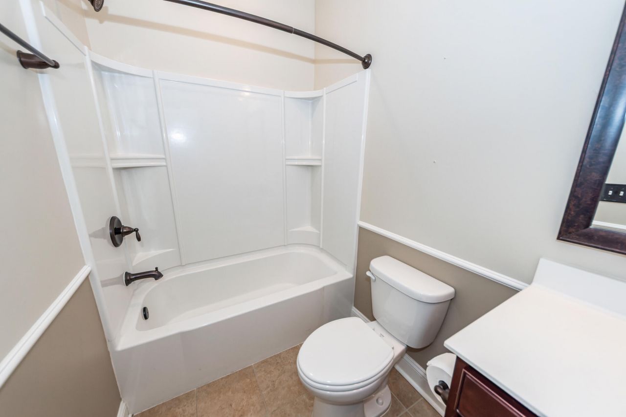 111 Hemlock Street Photo 42