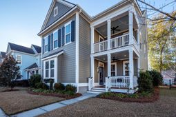 111 Hemlock Street photo 4