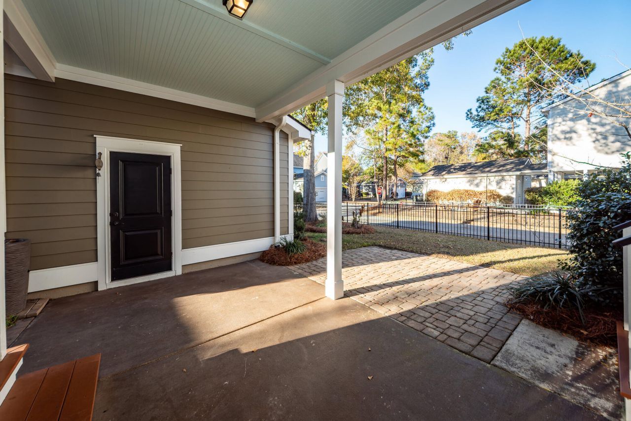 111 Hemlock Street Photo 58