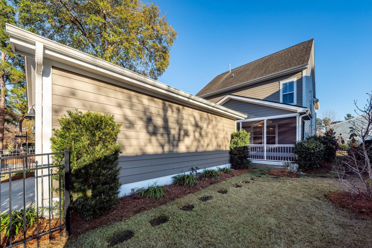 111 Hemlock Street Photo 63