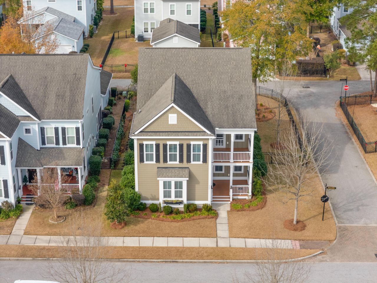 111 Hemlock Street Photo 78