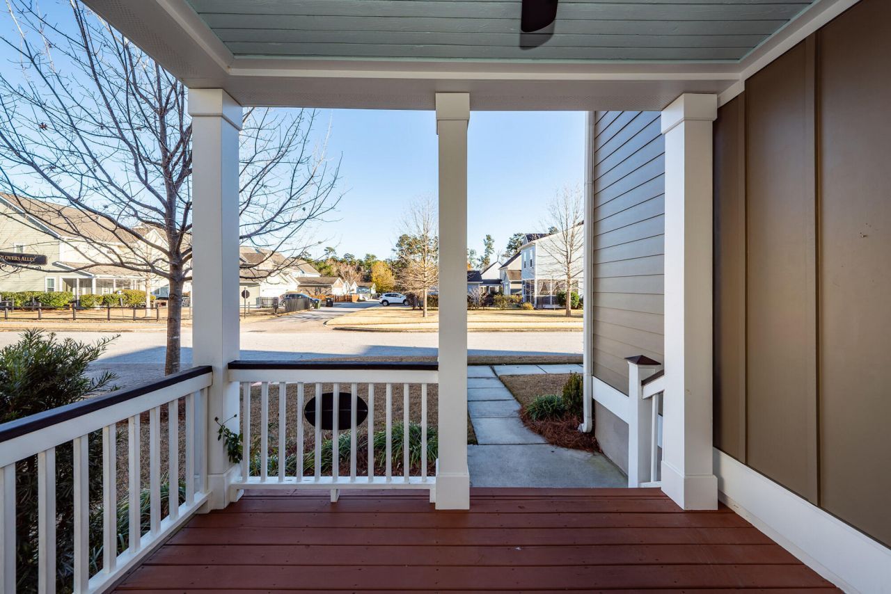 111 Hemlock Street Photo 9