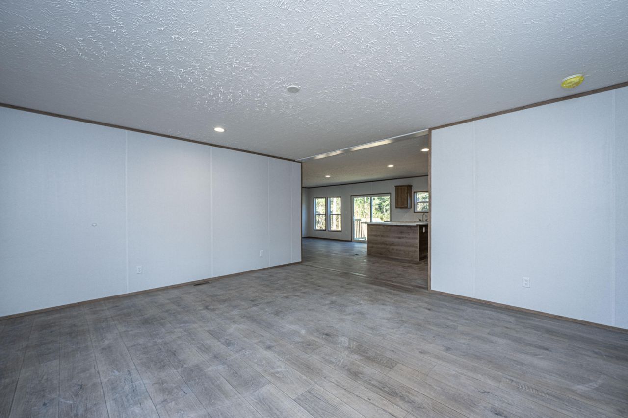 2896 Harristown Road Photo 15