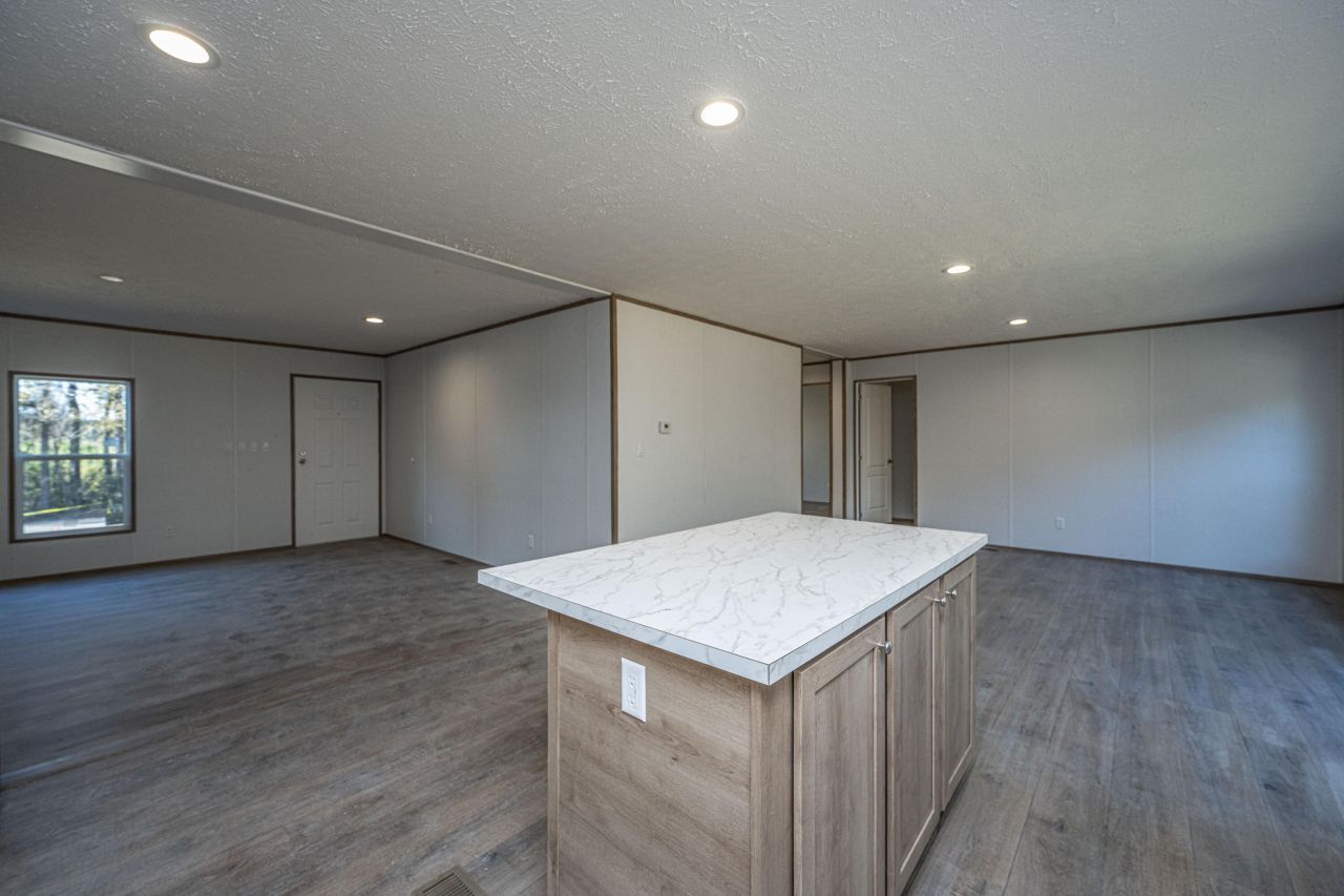 2896 Harristown Road Photo 16