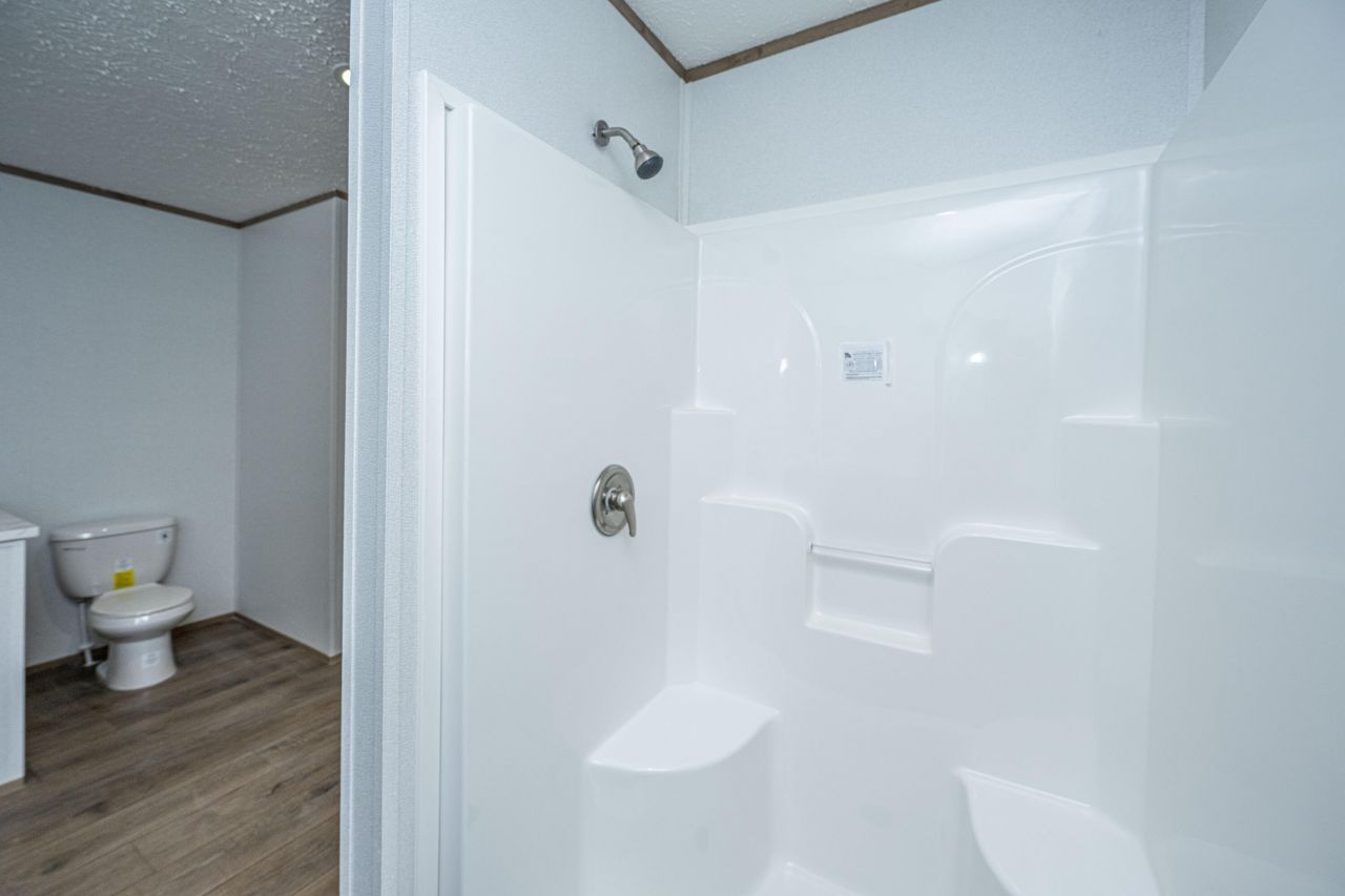 2896 Harristown Road Photo 32