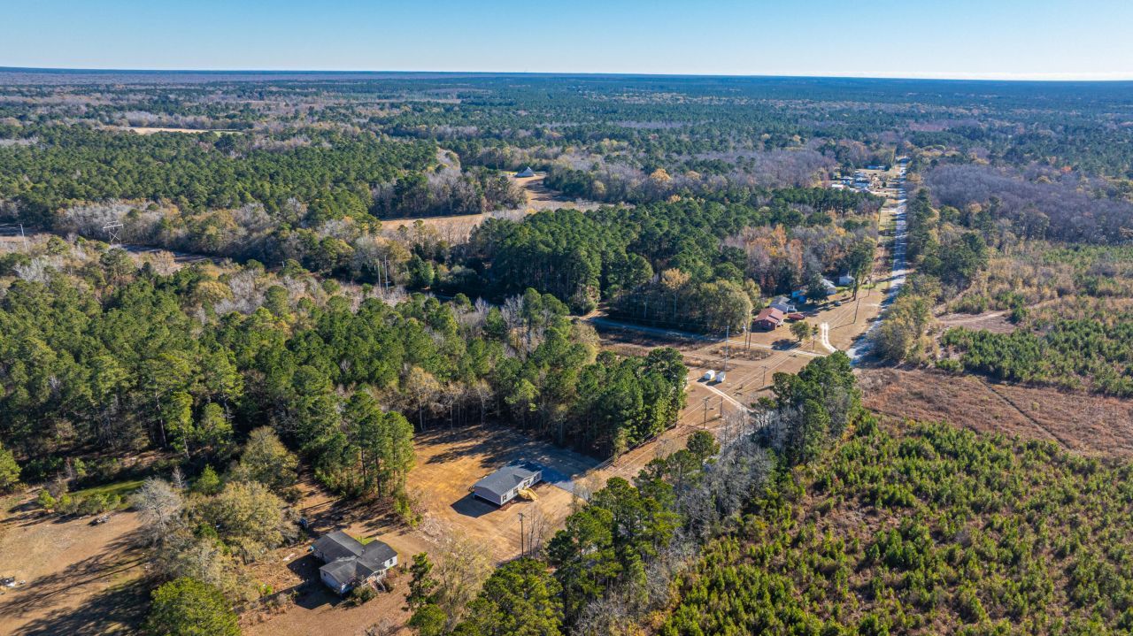 2896 Harristown Road Photo 91