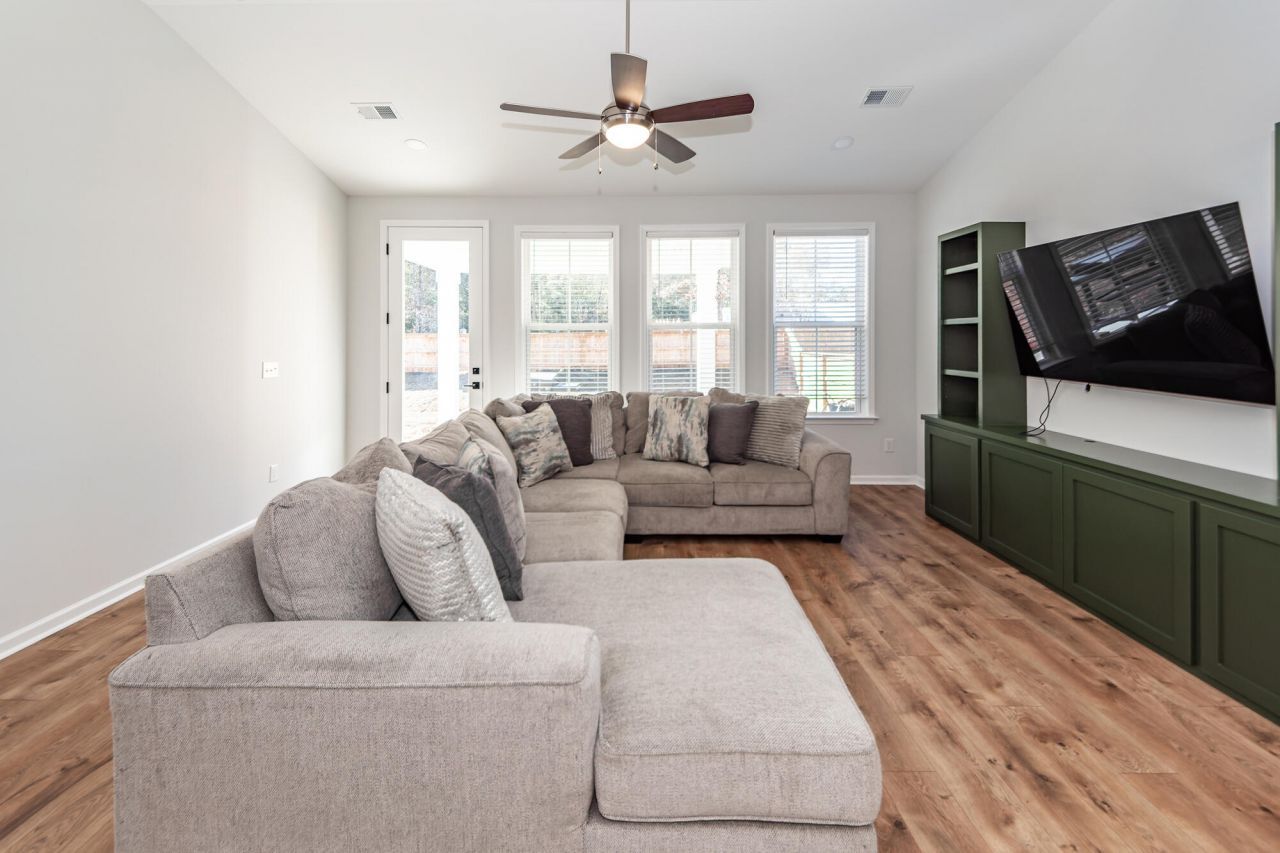 335 Hillman Trail Drive Drive Photo 17