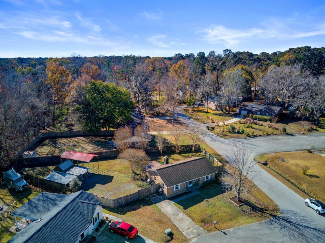 100 John Court Photo 31