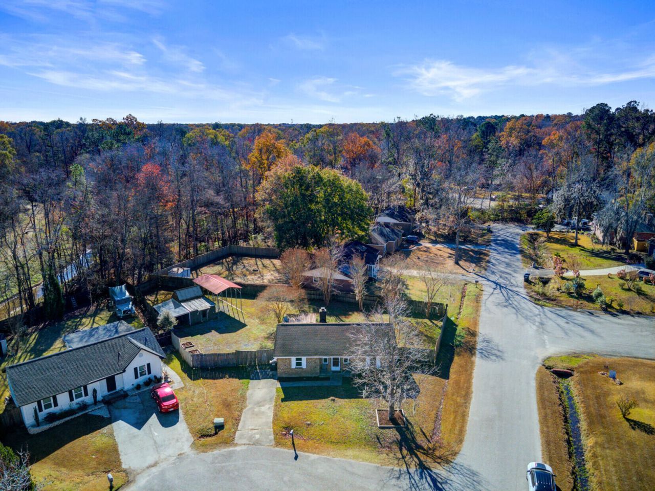 100 John Court Photo 32