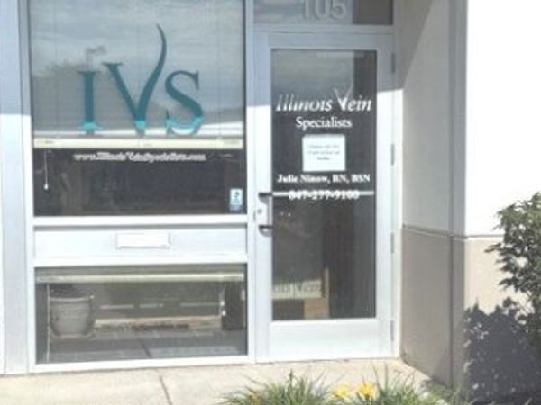 22285 N Pepper Road, Unit 100, Barrington, IL 60010