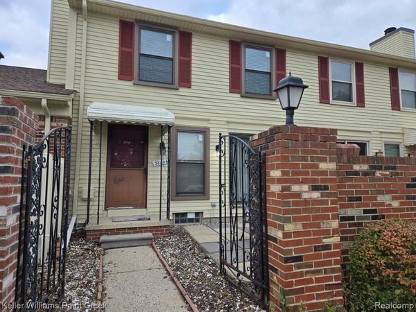 38844 GOLFVIEW Drive E, Clinton Twp, MI 48038