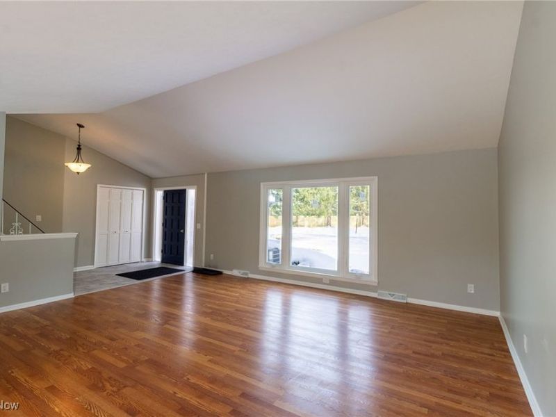 24434 Emmons Road, Columbia Station, OH 44028 Photo 6
