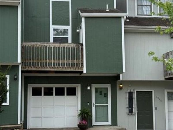 1913 Lawrence Court, Kansas City, KS 66103